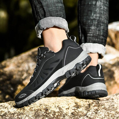Men's Climbing Hiking Mountain Ankle High Waterproof and Lightweight